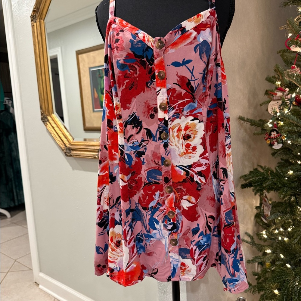 Floral Button-Down Camisole Top. PTP 22”, Length 30”
